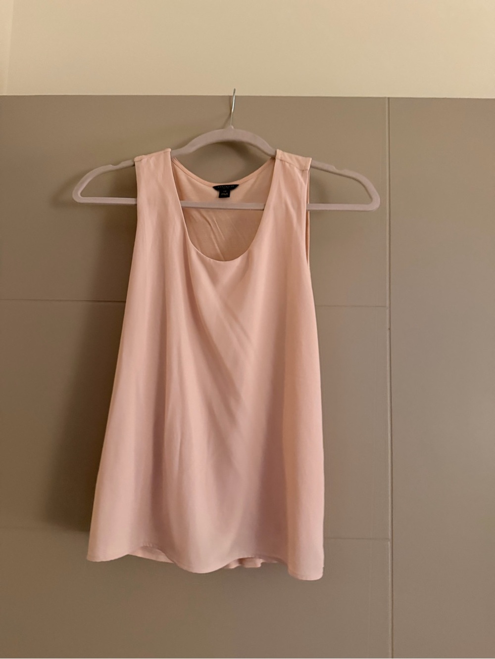Ann Taylor Blush Pink Sleeveless Scoop Neck Blouse